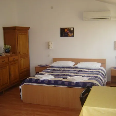Szálloda Adria Biograd na Moru